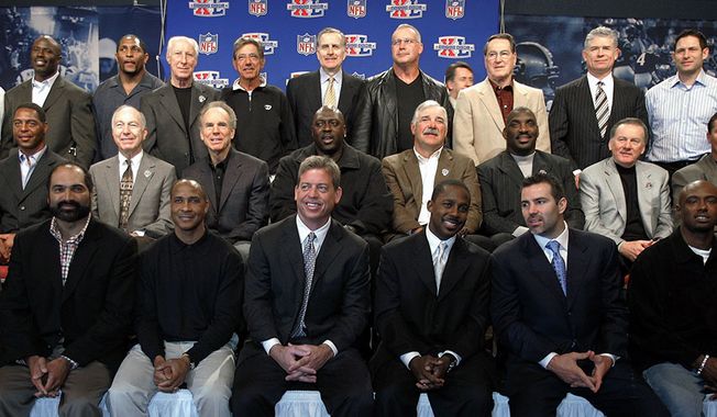 ** ADDS NAMES OF PLAYERS AND MVP YEARS** Members of the Super Bowl Most Valuable Players pose for a photograph in Detroit Friday, Feb. 3, 2006. Super Bowl XL will feature the AFC Champion Pittsburgh Steelers against the NFC Champion Seattle Seahawks. Front row, from left to right: Emmitt Smith (&#x27;94), Franco Harris (&#x27;75), Lynn Swann (&#x27;76), Troy Aikman (&#x27;93), Desmond Howard (&#x27;97), Kurt Warner (&#x27;00) and Dexter Jackson (&#x27;03). Center row, from left to right: Marcus Allen (&#x27;84), Bart Starr (&#x27;68), Roger Staubach (&#x27;72), Ottis Anderson (&#x27;91), Larry Csonka (&#x27;74), Doug Williams (&#x27;88), Len Dawson (&#x27;70) and Mark Rypien (&#x27;92). Back row, from left to right: Jim Plunkett (&#x27;81), Terrell Davis (&#x27;98), Ray Lewis (&#x27;01), Fred Biletnikoff (&#x27;77), Joe Namath (&#x27;69), NFL Commissioner Paul Tagliabue, Randy White (&#x27;78), Chuck Howley (&#x27;71), John Riggins (&#x27;83) and Steve Young (&#x27;95).     (AP Photo/Chuck Burton)